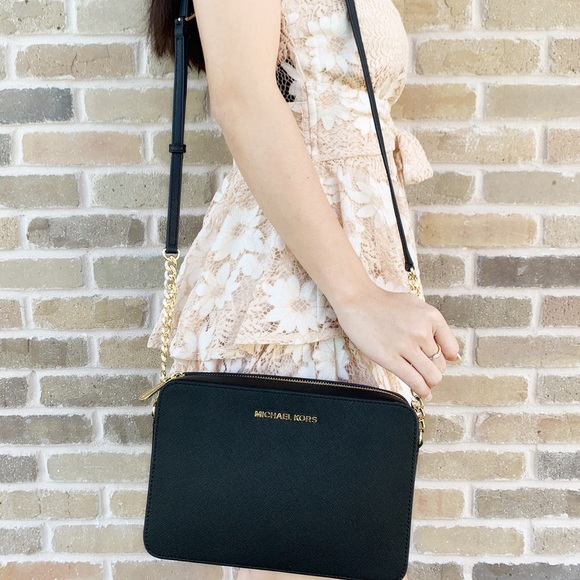 Gaby’sBags👜💕-NWT Michael Kors LG Crossbody Black - Picture 6 of 8